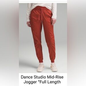 Lululemon Cheyenne dance studio Pants